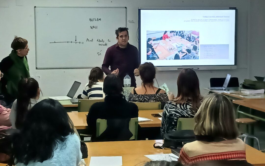 Formació del professorat per a la posada en marxa del prototip interdisciplinari a 1r d’ESO