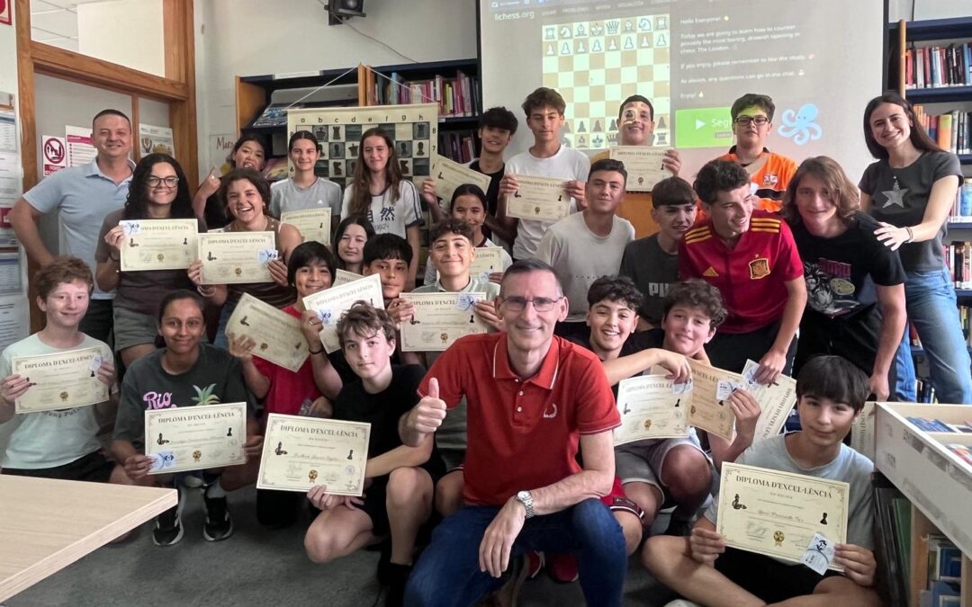 Lliurament de premis d’Escacs a l’Escola i reconeixement a Rafael Parrell